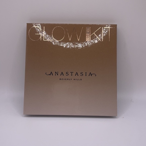 Anastasia Beverly Hills Glow Kit in “Sundipped” - Picture 2 of 3